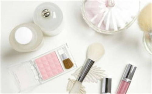 化妝品營銷與床上用品技術(shù) 市場策略與實(shí)用知識解析